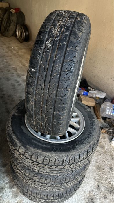Продам летние шины с дисками р14