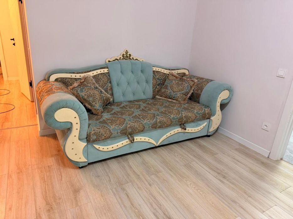 Продам диван и кресло