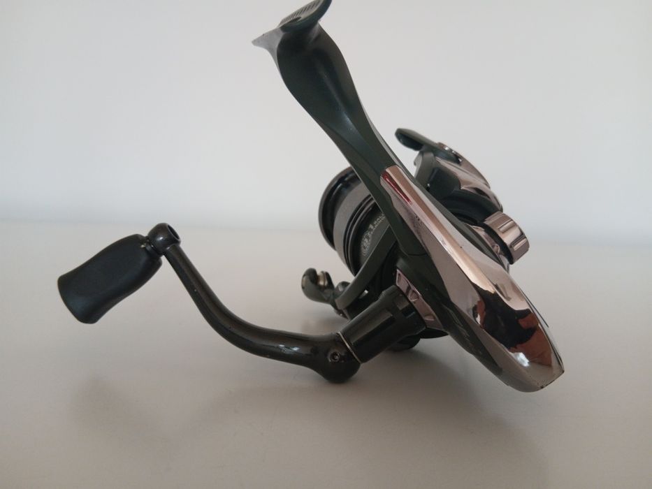 Vând mulinetă fl feeder&spin 4000