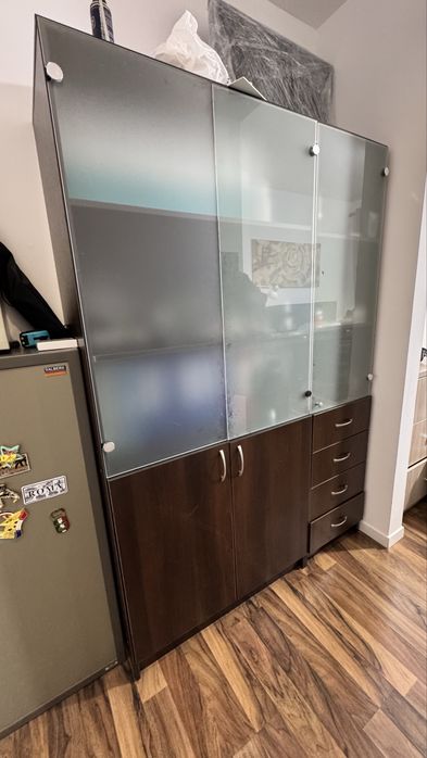 Шкаф книжный для дома или офиса