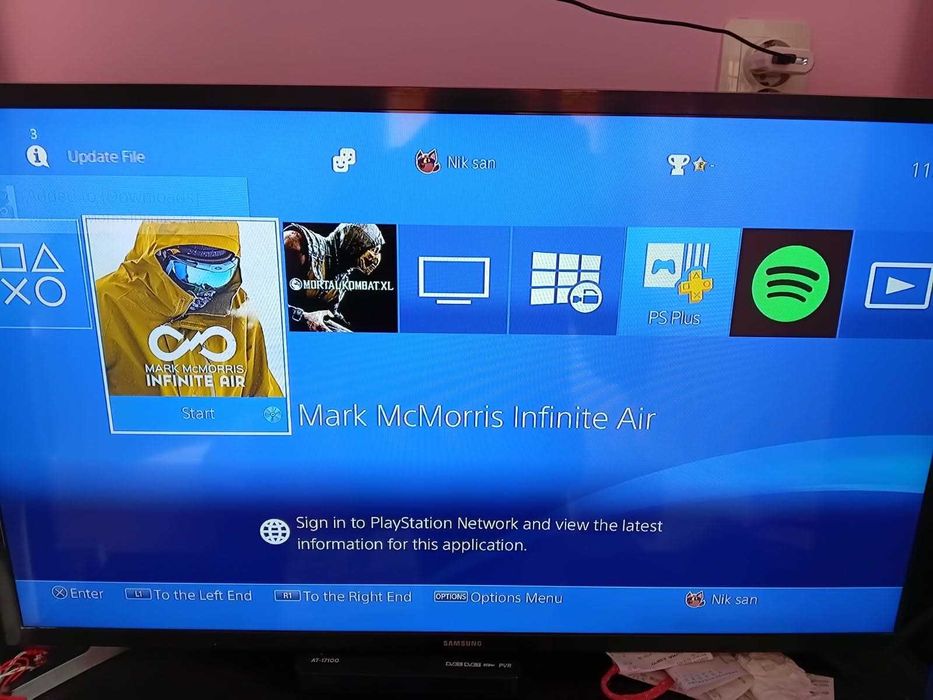 PS4 ЧЕРЕН – 180 € (ПЪЛЕН КОМПЛЕКТ!)