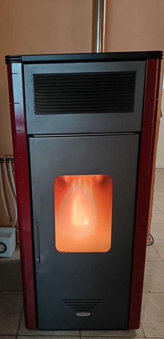 Пелетна камина модел от серията GreenEcoTherm LILY