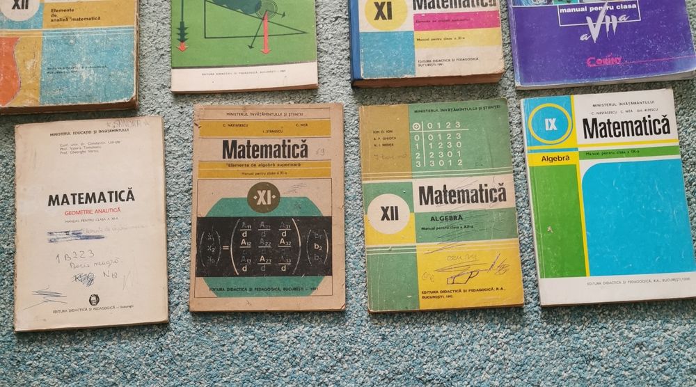 Manuale școlare clasele 5-12