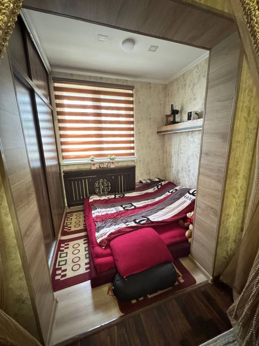 Массив хумаюн 
2перед 3ком первый этаж 
Не торец  Два выхода 
Два подв