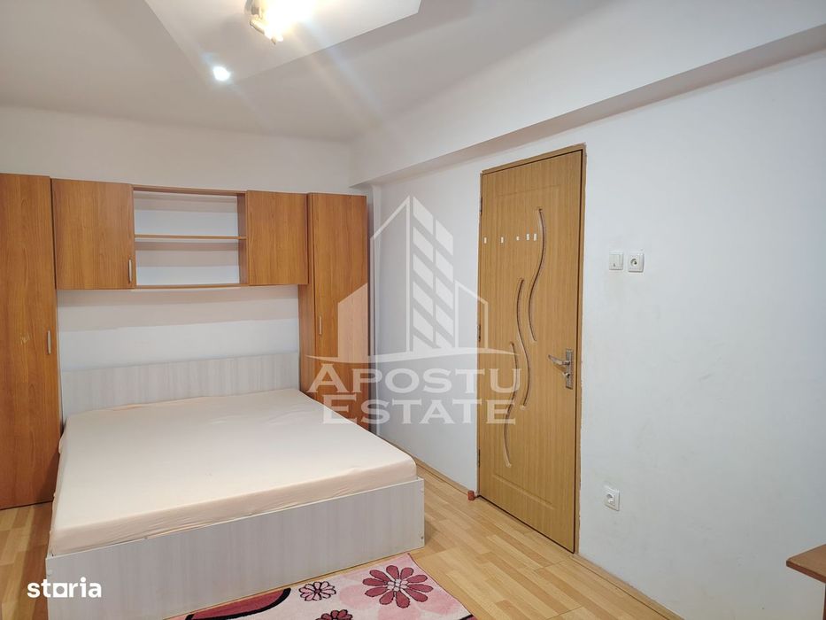 Apartament cu 3 camere de închiriat - Zona Ultra Centrala Timisoara