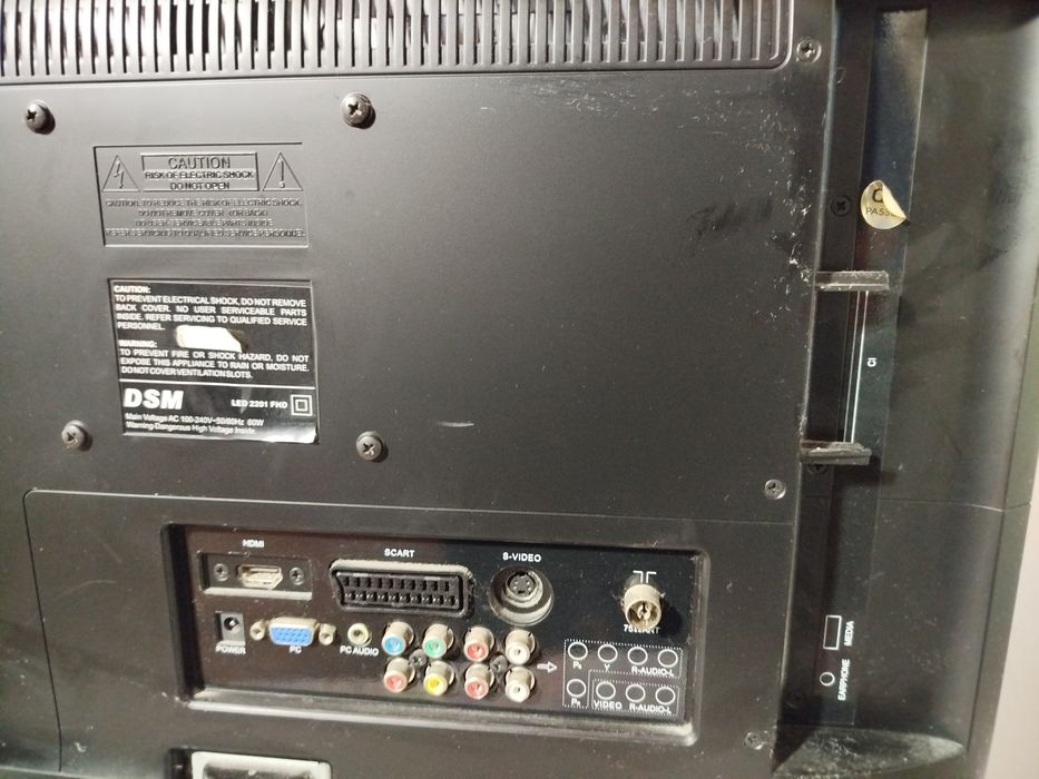 Телевизор  DSM 22 инча