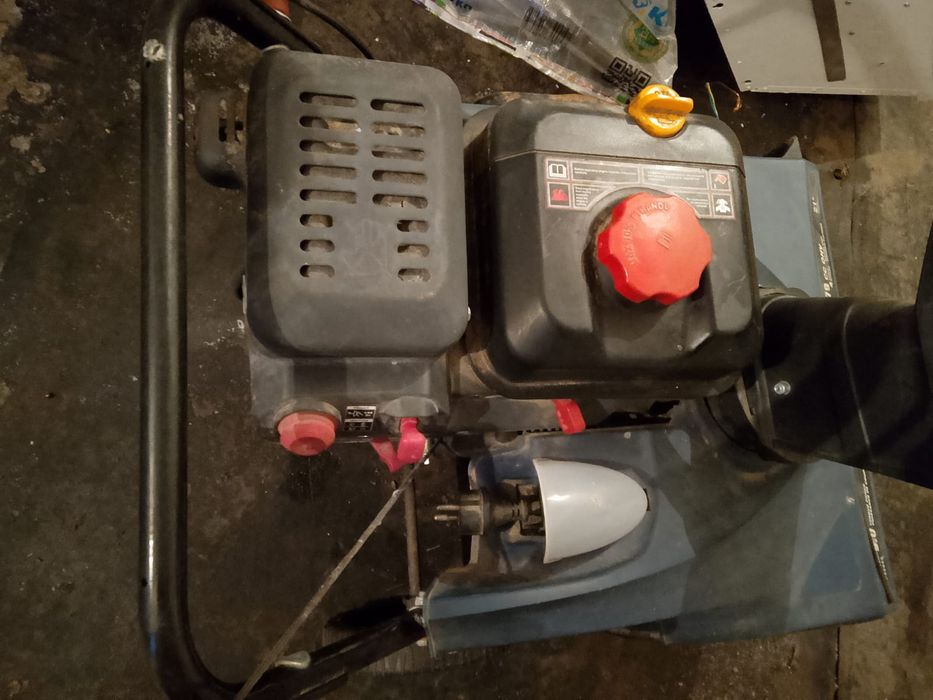 Продам снего уборочная машина