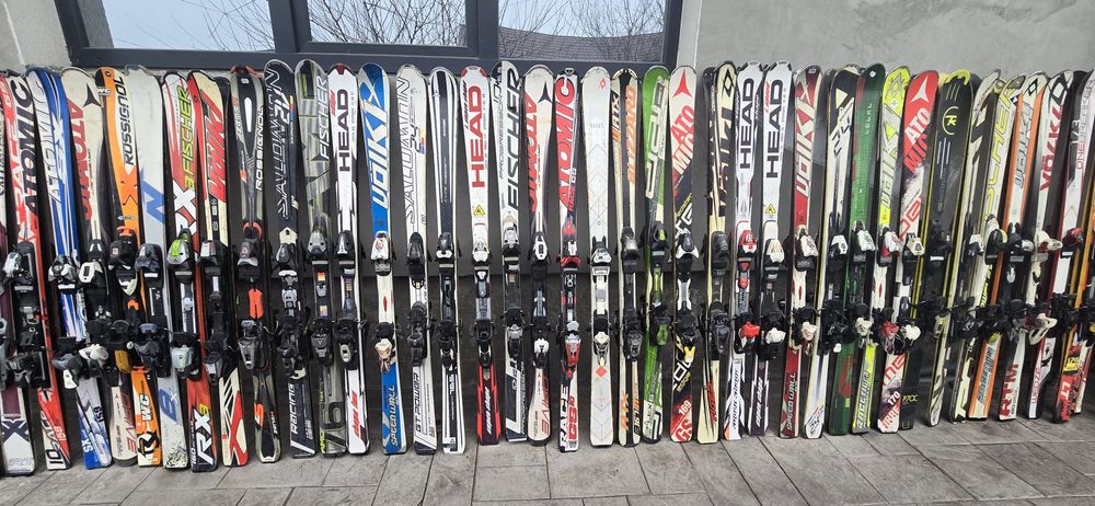 Vand skiuri schiuri adulți si copii 50-100 lei toate marimile