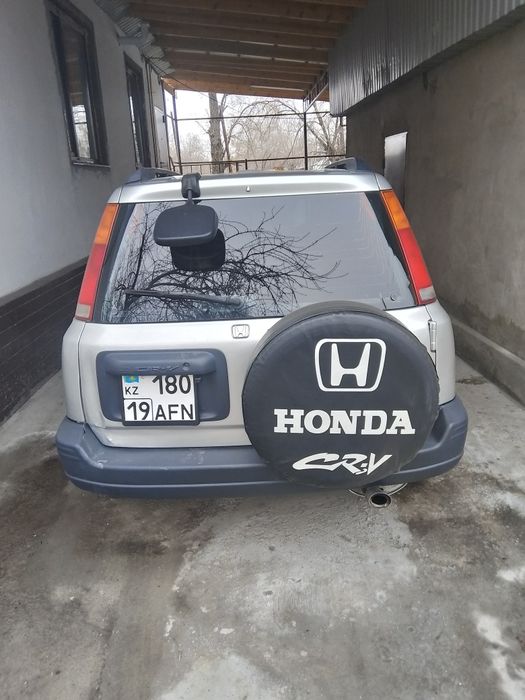 Продам машину Хонда CR-V