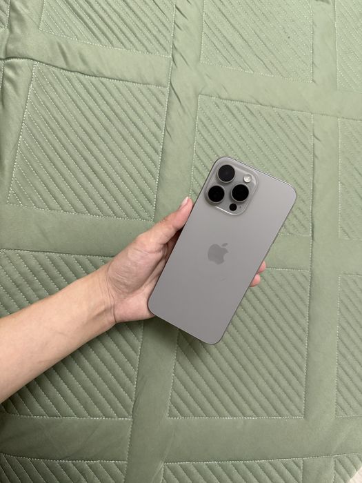 Продам Айфон 15 про Мах 256 гб