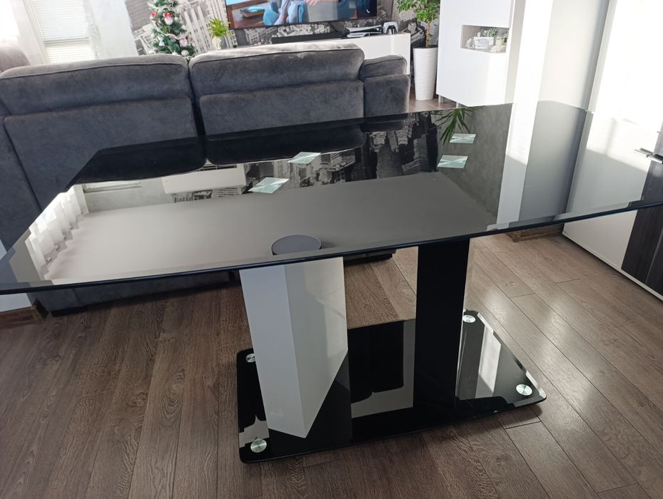 Кухненска маса с шест стола