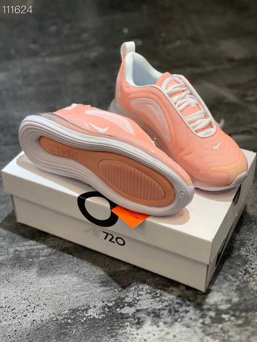 Нови дамски маратонки Nike Air Max 720 pink  размер 38 и 39