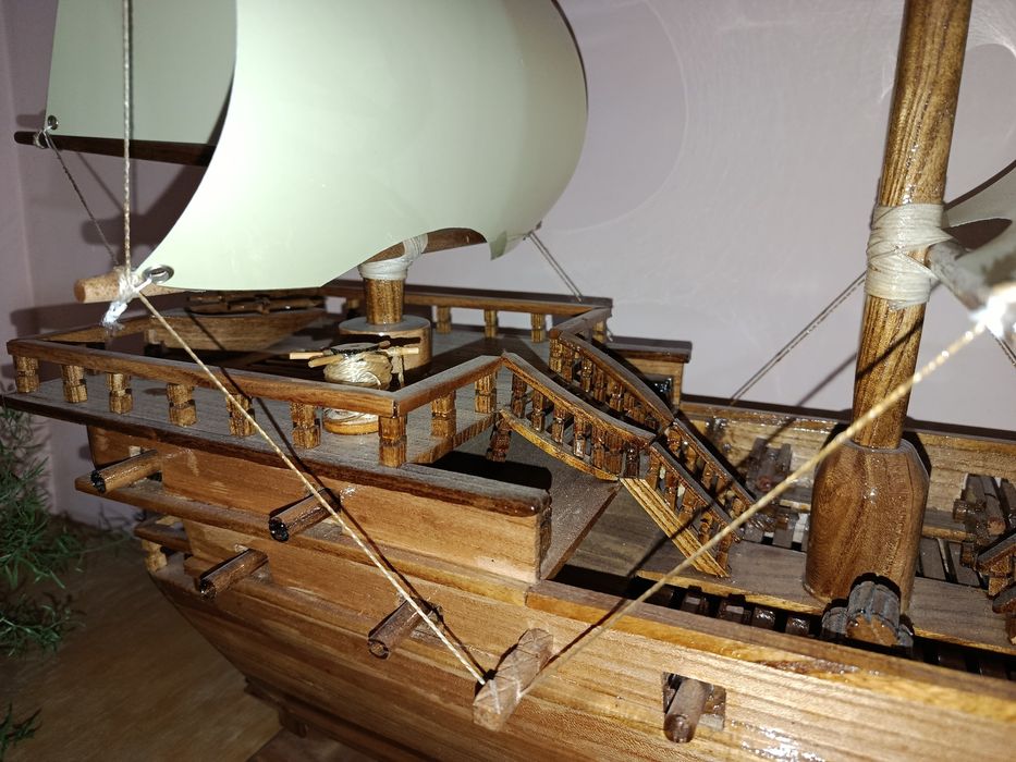 Корабль из дерево ,ручная работа, Длина 110 см Высота 70 см