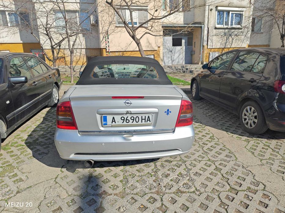 Opel astra 2.2 bertone