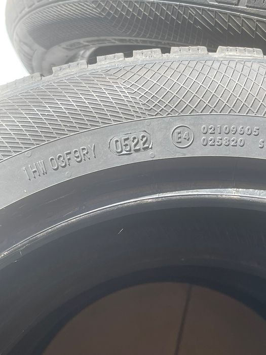Vand anvelope iarnă Continental  WinterContact 215/55 R18 – DOT 2022