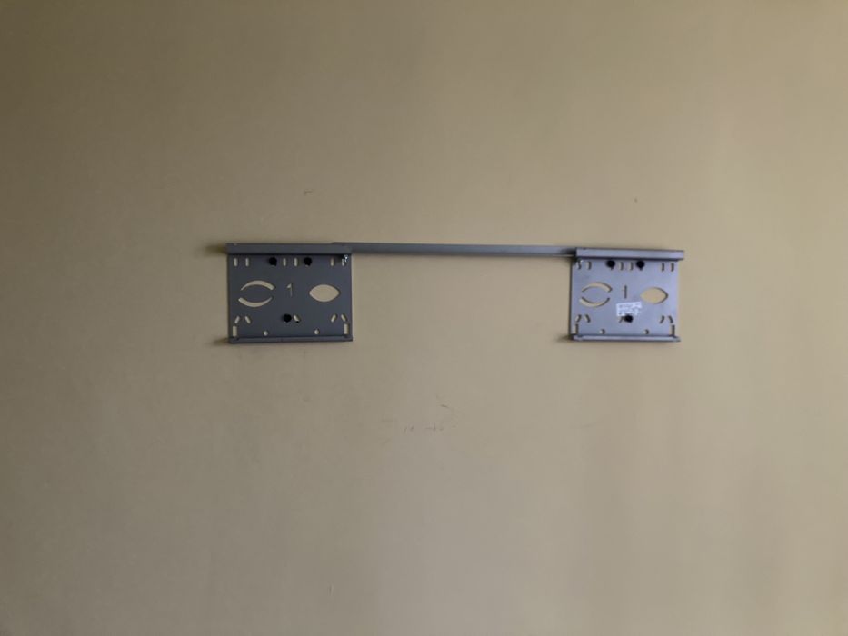 Tv Samsung plus suport perete