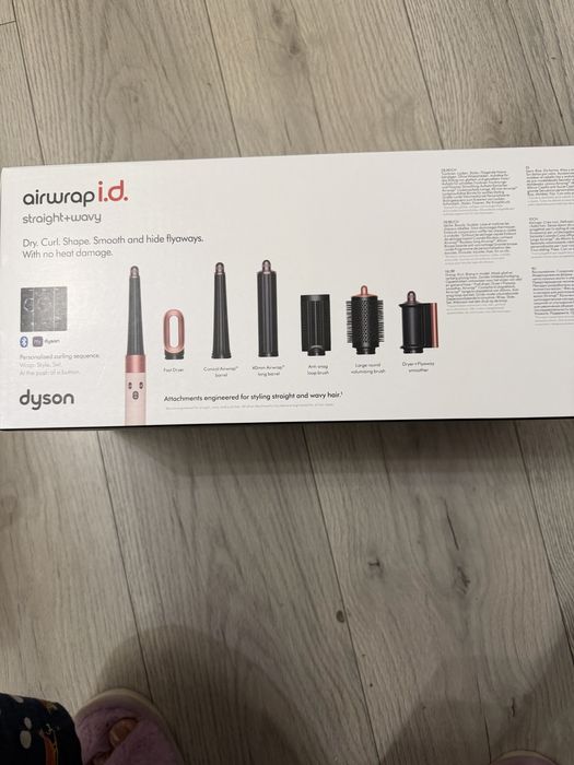 Dyson airwrap nou