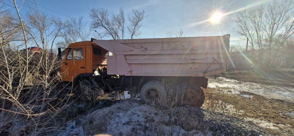 Самасвал КамАЗ 5511