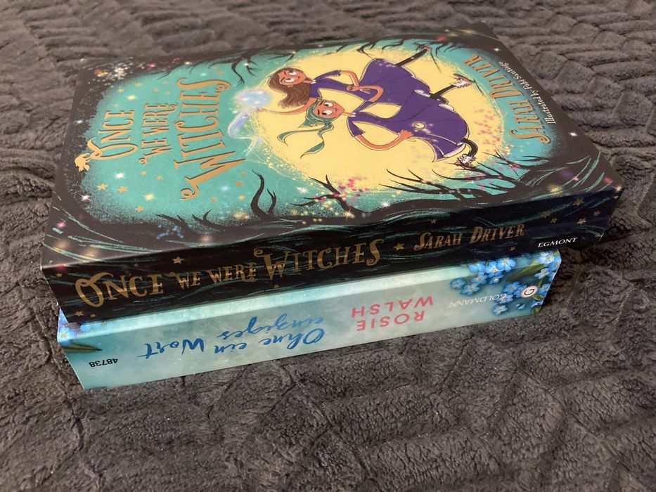 Две книги на немски и английски език