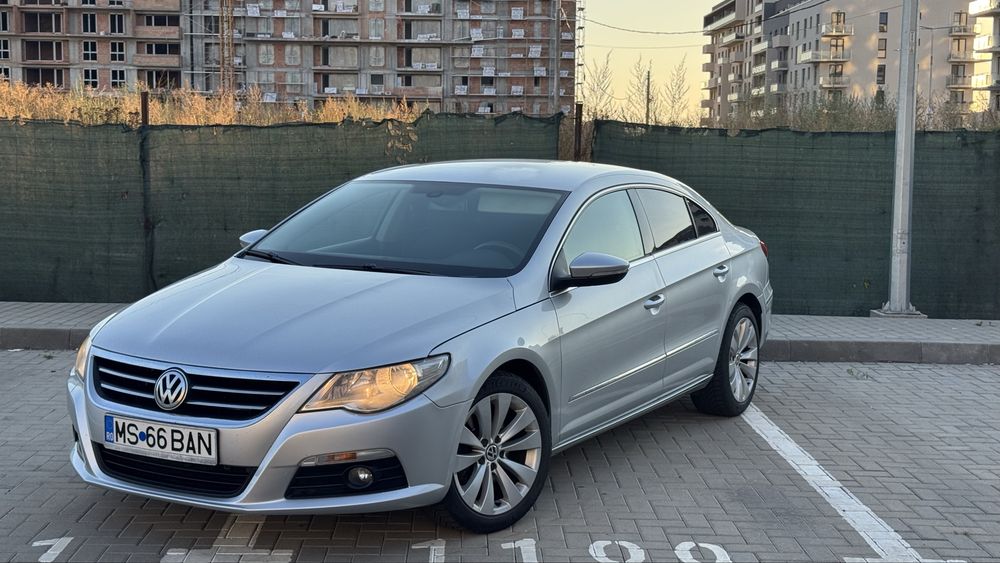 VOLKSWAGEN Passat CC