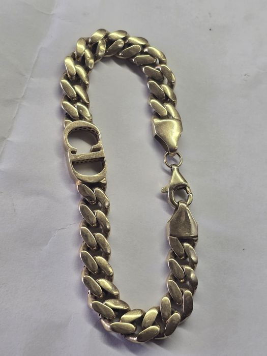 Золотой женский браслет.