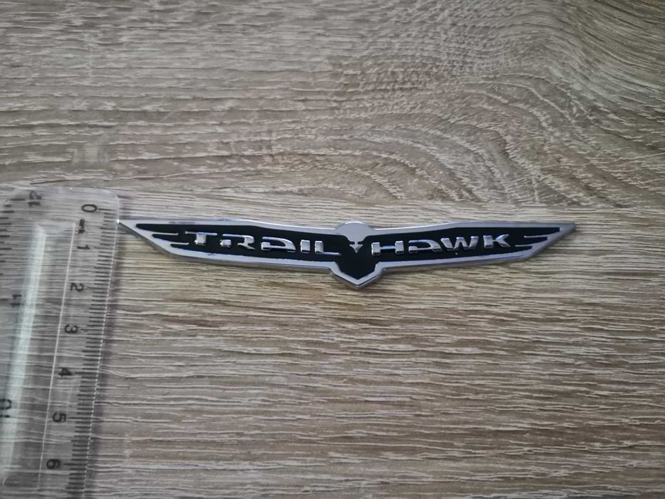 Jeep Trailhawk черна емблема малък размер