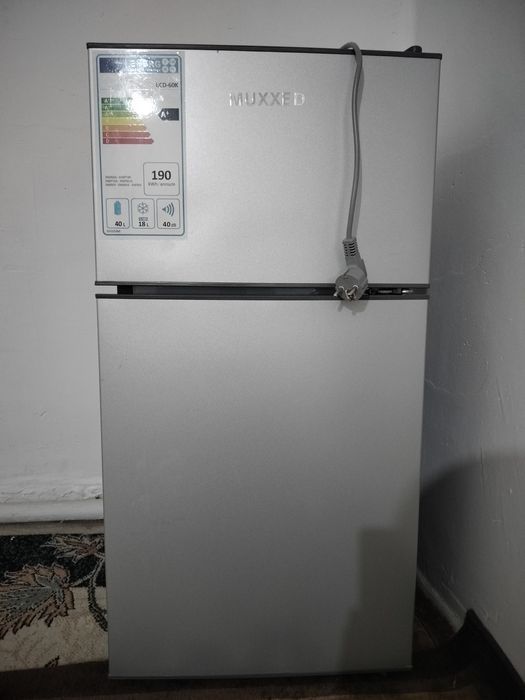 Холодильник новый, срочно