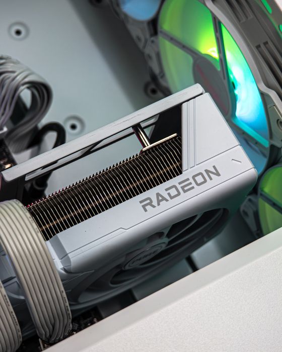 Игровой ПК i7-14700F / RX 9070 XT / 32GB DDR5 + монитор 27”