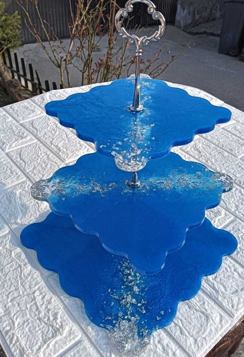 Suport etajat handmade din rășină epoxidică – modele unicat -candy bar