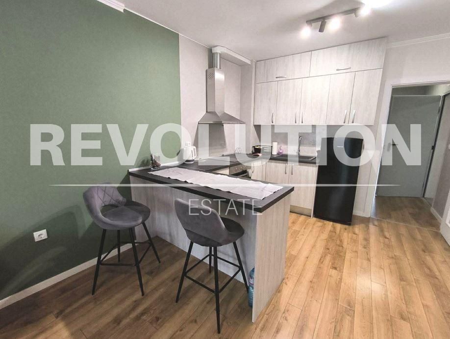 Дава се под наем Двустаен апартамент в Варна, Победа - 72 кв.м за 523.26 € - Снимка #2