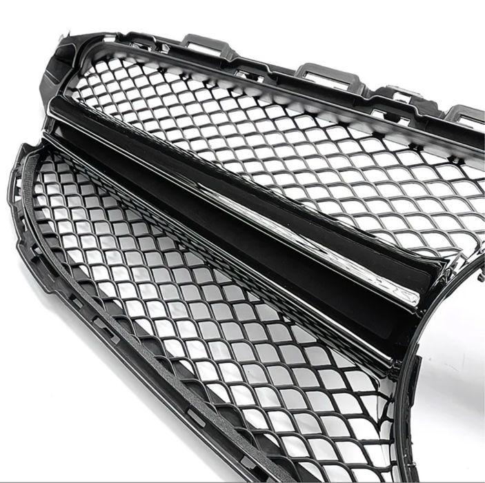 Решетка W205 переднего бампера AMG