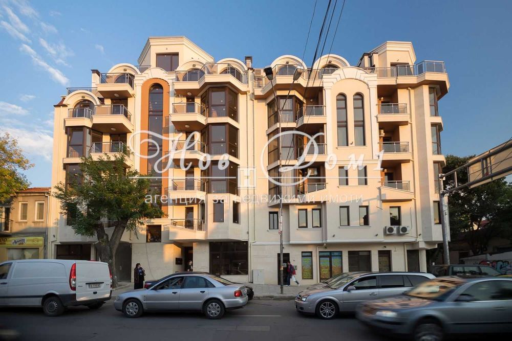 Продава се Тристаен апартамент в Варна, Лятно кино Тракия - 101 кв.м за 2357 €/кв.м - Снимка #1