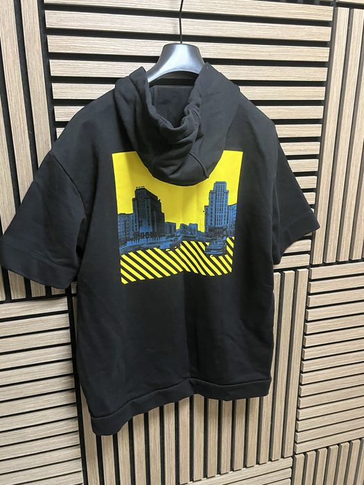 HUGO Berlin  Hugo Boss :  размер М Оригинал