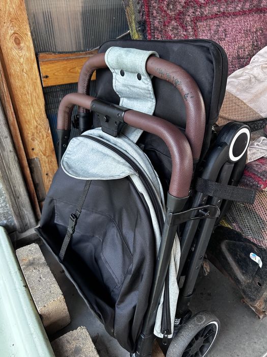 Детская коляска прогулочная