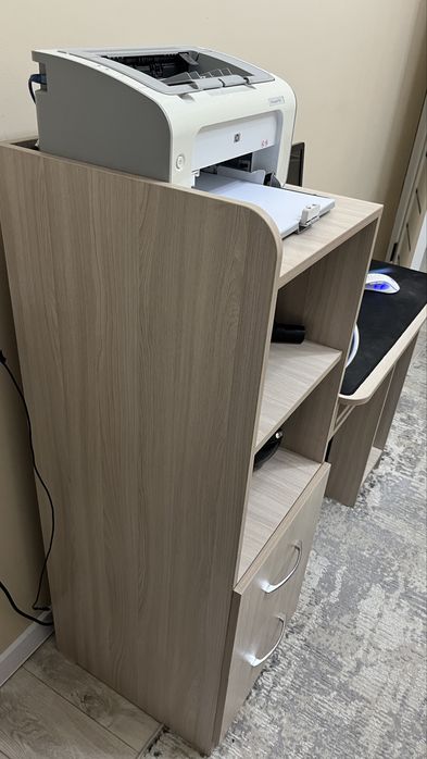 Стол компьютерный