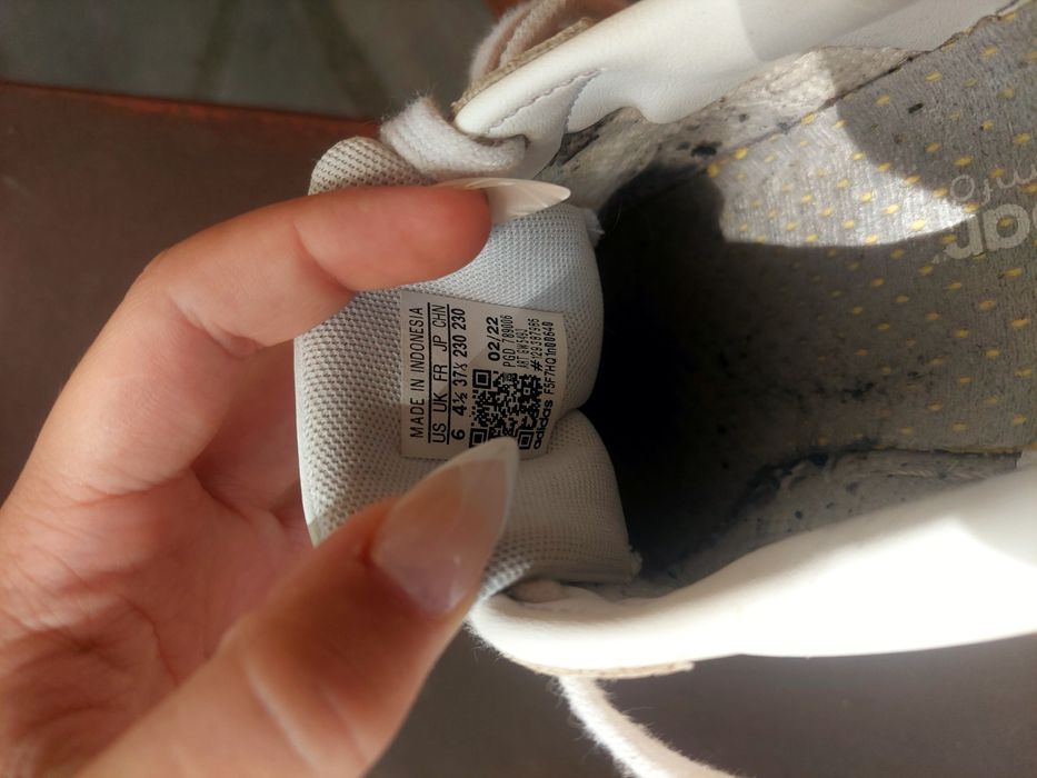 Маратонки адидас 37номер