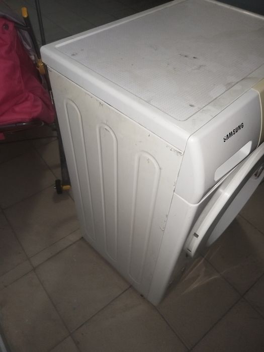 Продам стиральную машинку