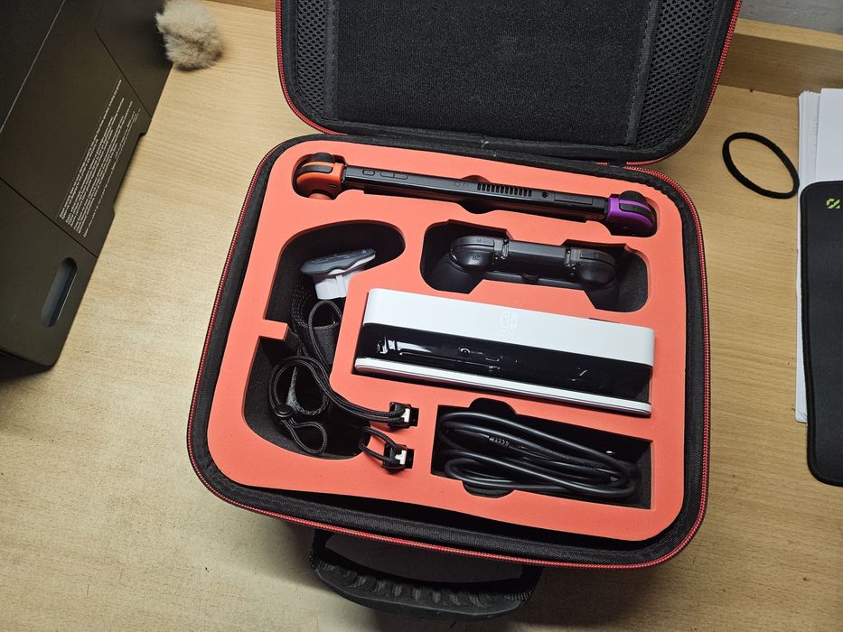 Switch oled Pokémon Scarlett