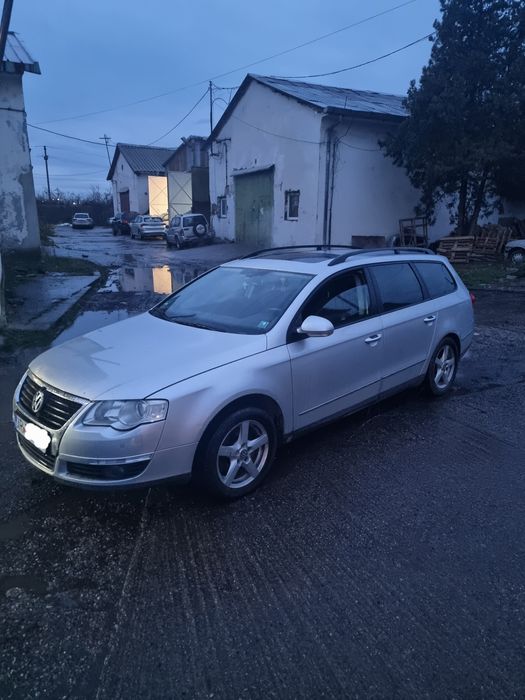 Vând Volkswagen Passat b6