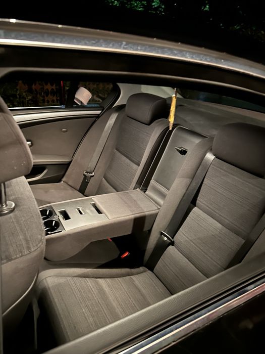 Vând sau schimb BMW E60 520D