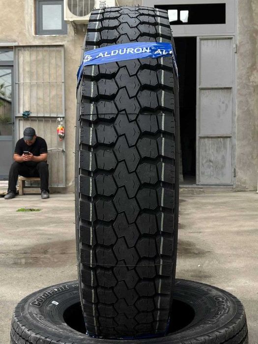 Evro Kamaz Zillarga 11R22.5 razmer sifatli balonlar sotiladi