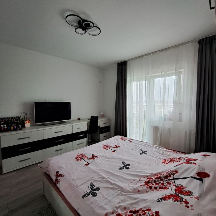 Închiriez apartament 3 camere Berceni