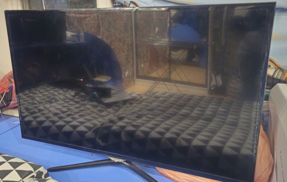 Телевизор Samsung 42” Full HD Smart TV