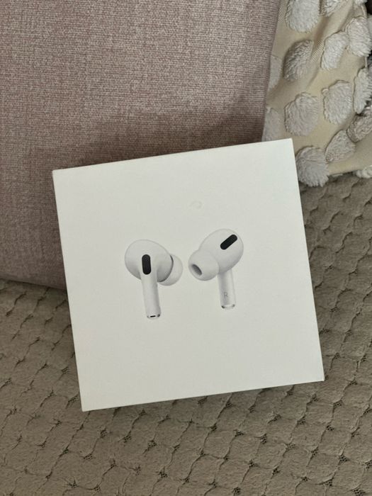 Слушалки AirPods Pro