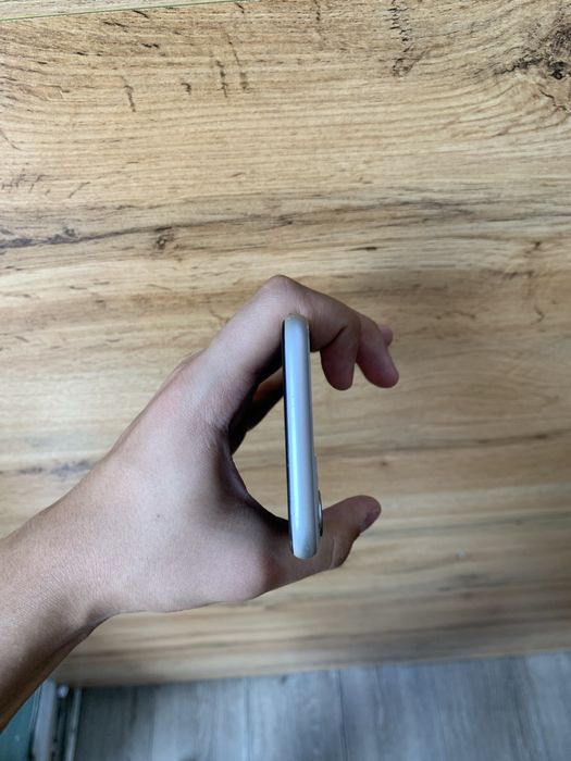 Срочно сотилади iPhone 11 !!!