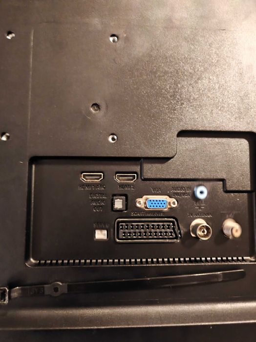 Продавам TV Philips 24PHS4031/12