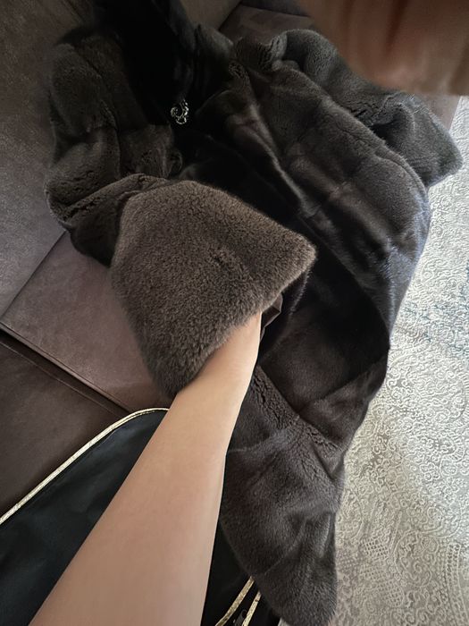 Продам норковую шубу