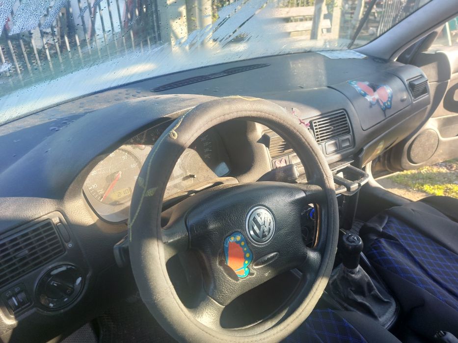 Vând vw golf sub prețul pieței