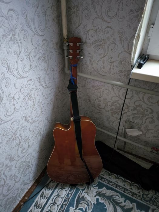 Продам гитару электро акустика