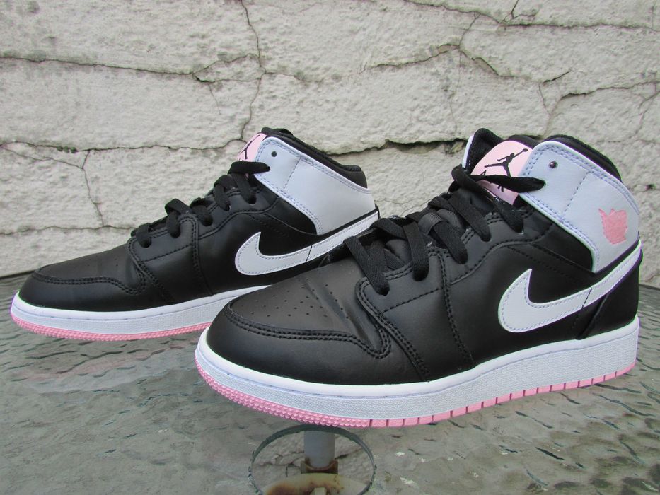 Маратонки Nike Air Jordan 1 Mid 'Arctic Punch'